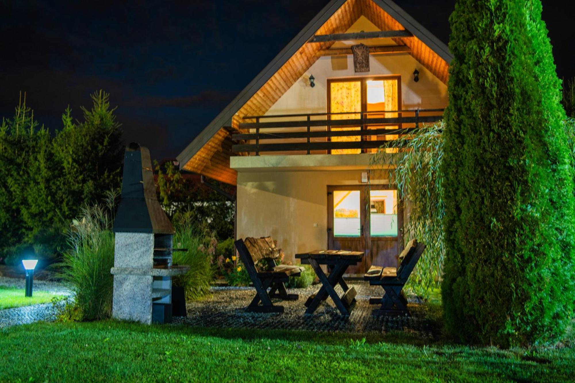 Caloroczne Domki W Bieszczadach "The Willows" Laczki Exterior foto